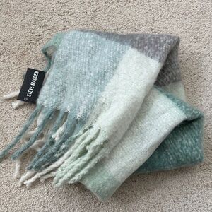 Steve Madden Green and Gray Fringe Scarf